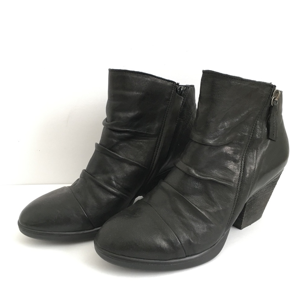 Söfft Gable Ruched Slouch Ankle Boots